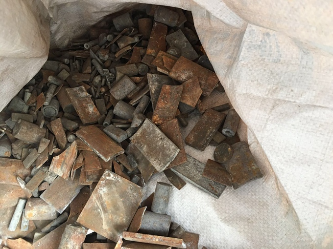 線(xiàn)切割廢料